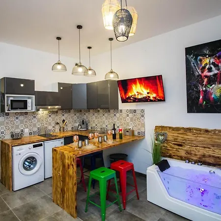 ** Au Canal Du Midi - Jaccuzzi & Luxueux ** Apartment Carcassonne