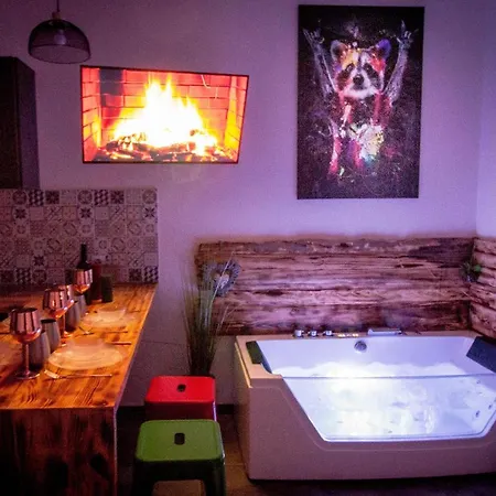 ** Au Canal Du Midi - Jaccuzzi & Luxueux ** Apartment