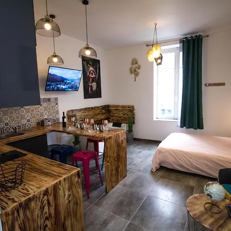 Au Canal Du Midi - Au Coeur De La *