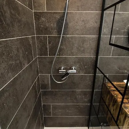 ** Au Canal Du Midi - Jaccuzzi & Luxueux ** Apartment Carcassonne