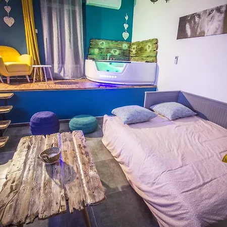 ** Au Canal Du Midi - Jaccuzzi & Luxueux ** Apartment
