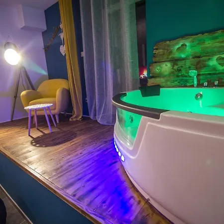 ** Au Canal Du Midi - Jaccuzzi & Luxueux ** Apartment