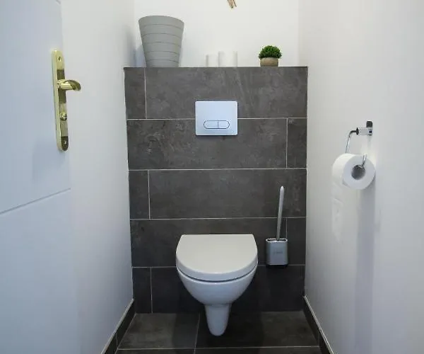 Au Canal Du Midi - Au Coeur De La * Carcassonne