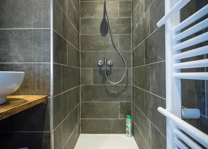 Au Canal Du Midi - Au Coeur De La